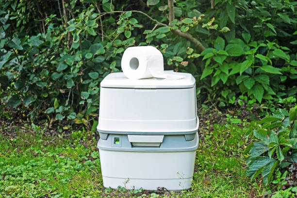 Best Portable restroom trailer rental  in Tri Lakes, IN