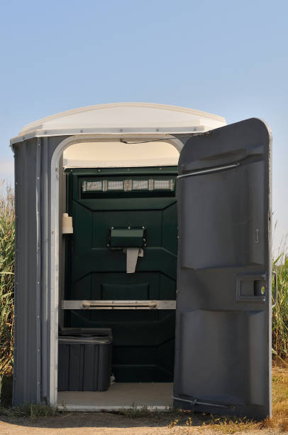 Best Portable toilet rental cost  in Tri Lakes, IN