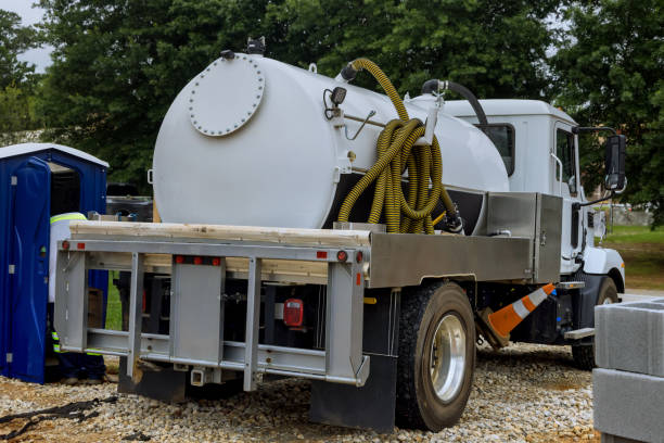 Portable Toilet Options We Offer in Tri Lakes, IN